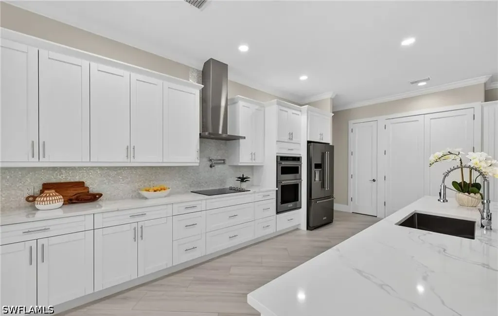 6461 Livingston Woods Lane Naples FL 34109