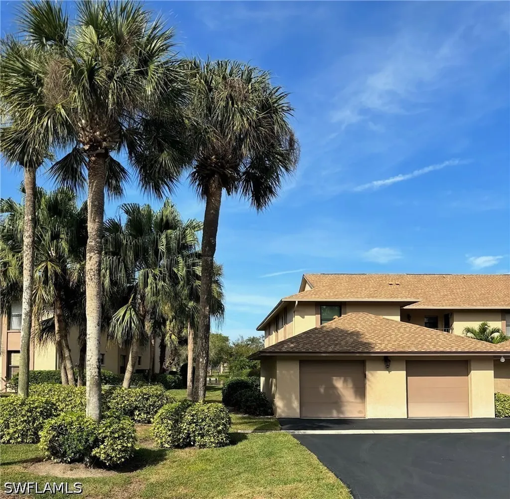 513 Lake Louise Circle Naples FL 34110