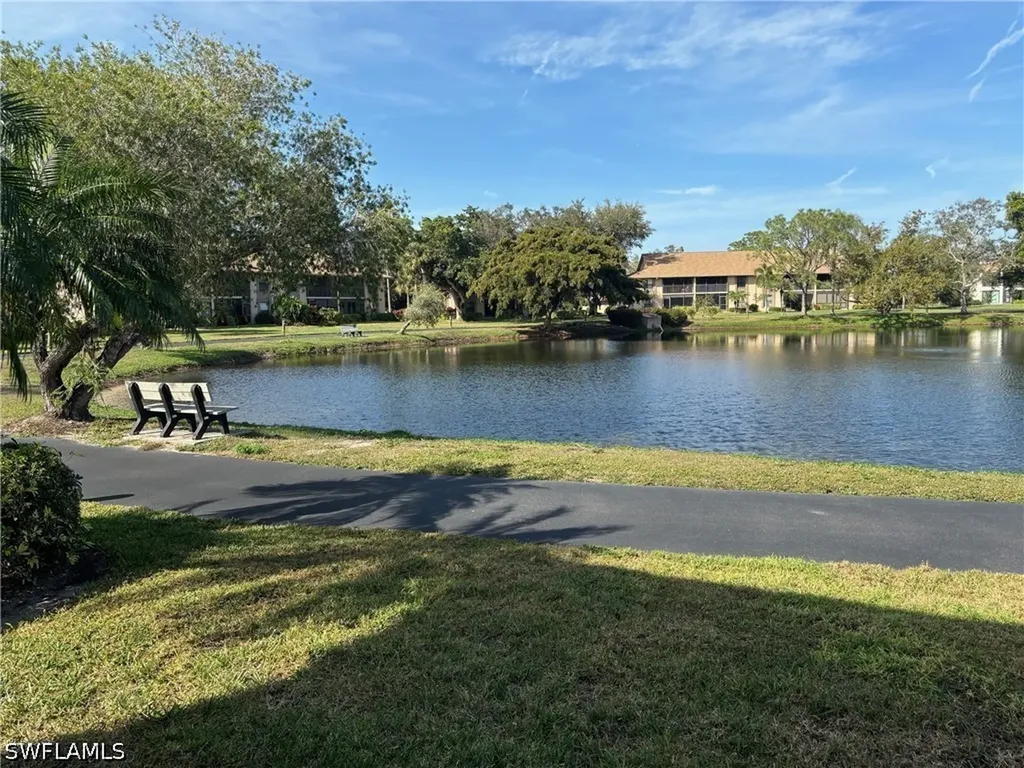 513 Lake Louise Circle Naples FL 34110