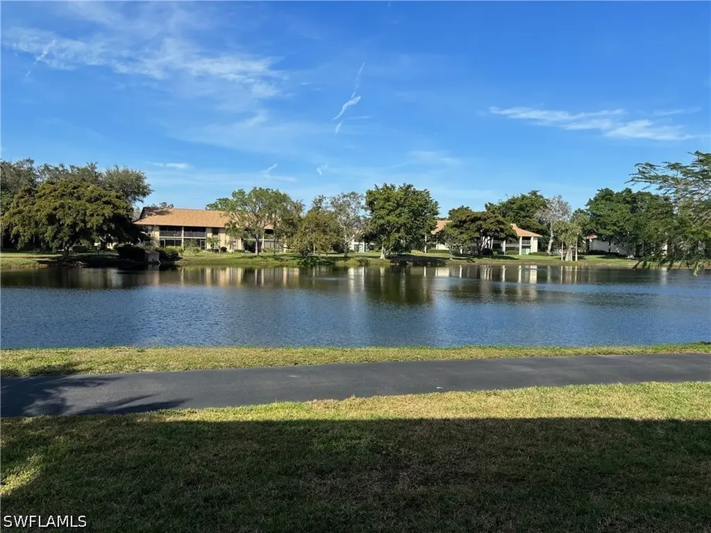 513 Lake Louise Circle Naples FL 34110
