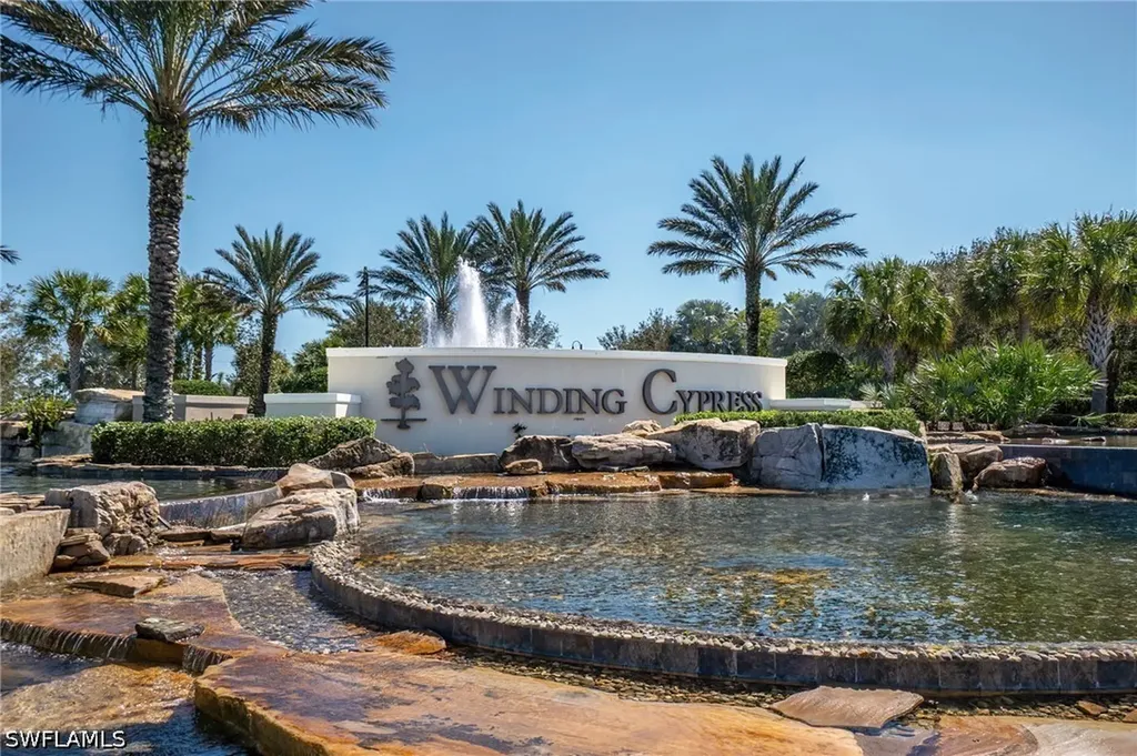 6820 Winding Cypress Drive Naples FL 34114