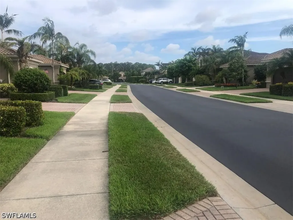 13644 Mandarin Circle Naples FL 34109