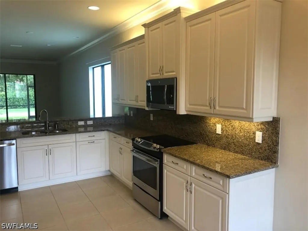 13644 Mandarin Circle Naples FL 34109