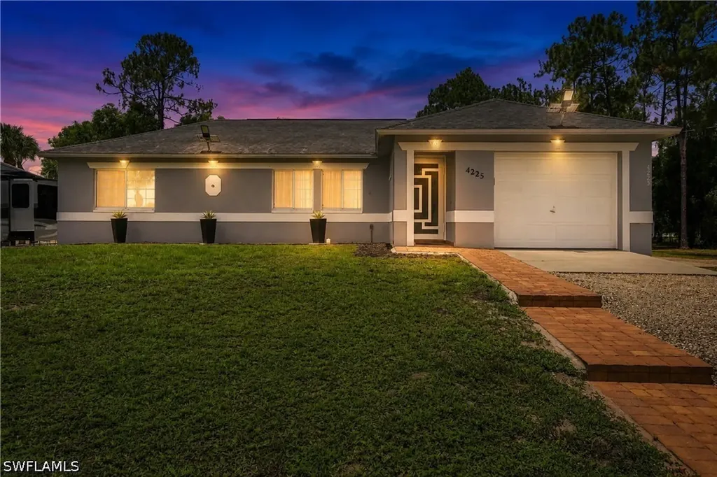 4225 16th Street NE Naples FL 34120