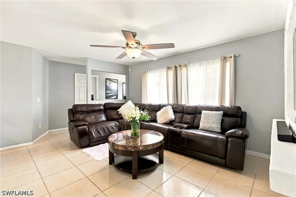 4225 16th Street NE Naples FL 34120