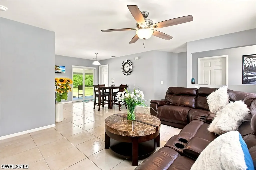 4225 16th Street NE Naples FL 34120