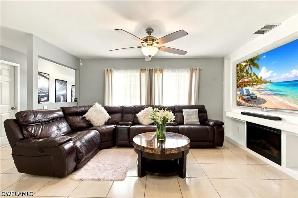 4225 16th Street NE Naples FL 34120