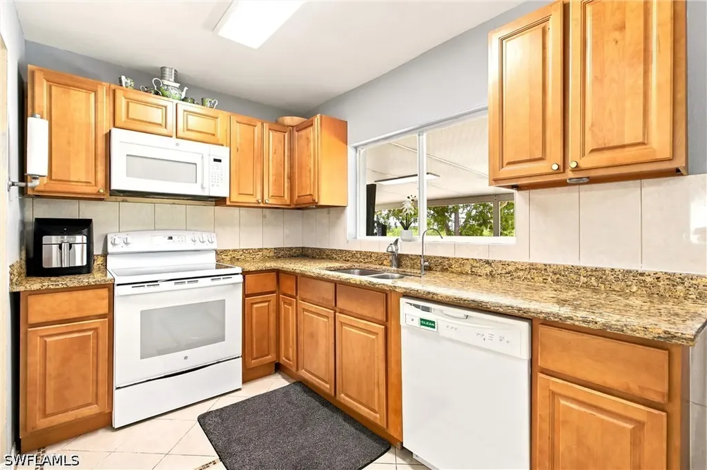 4225 16th Street NE Naples FL 34120
