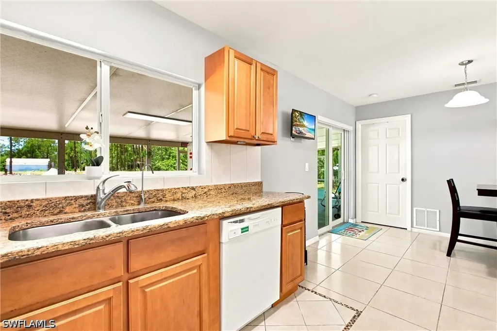 4225 16th Street NE Naples FL 34120