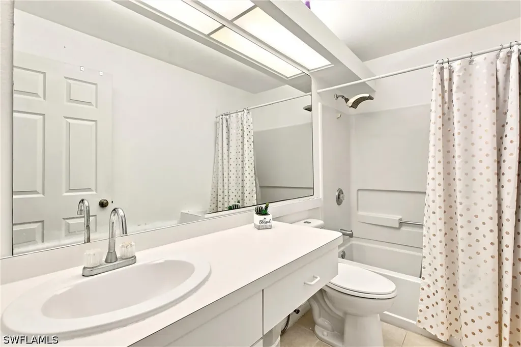4225 16th Street NE Naples FL 34120