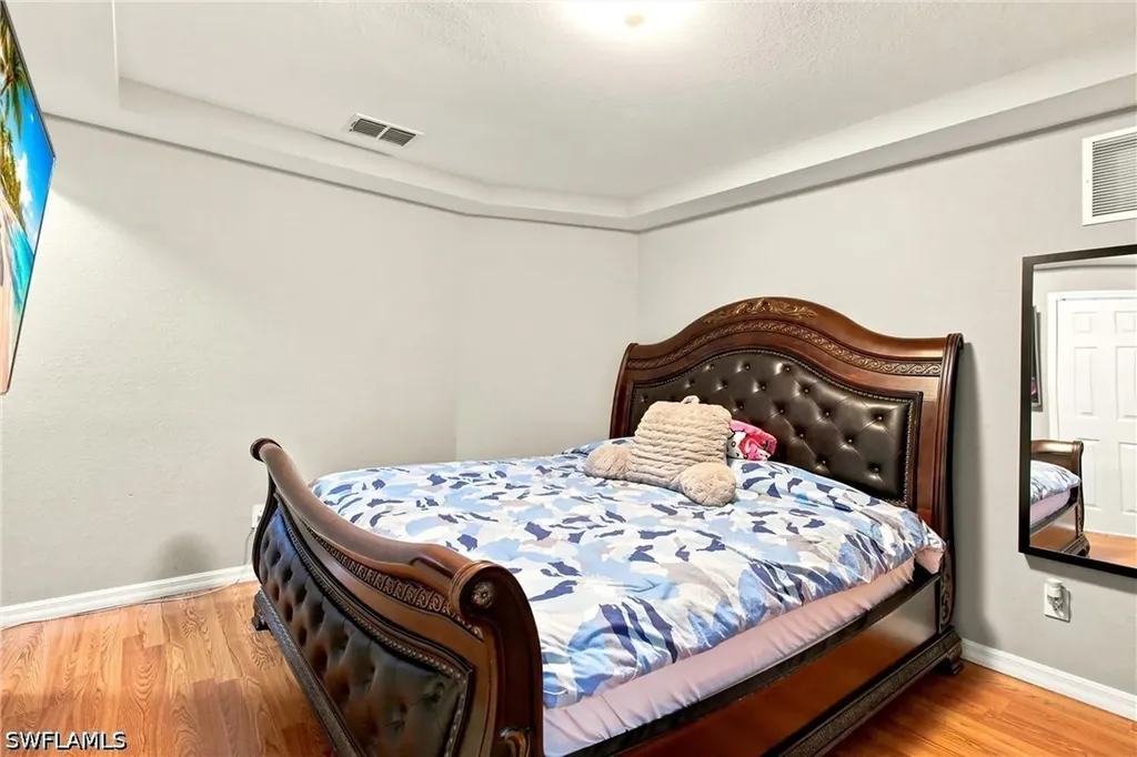 4225 16th Street NE Naples FL 34120
