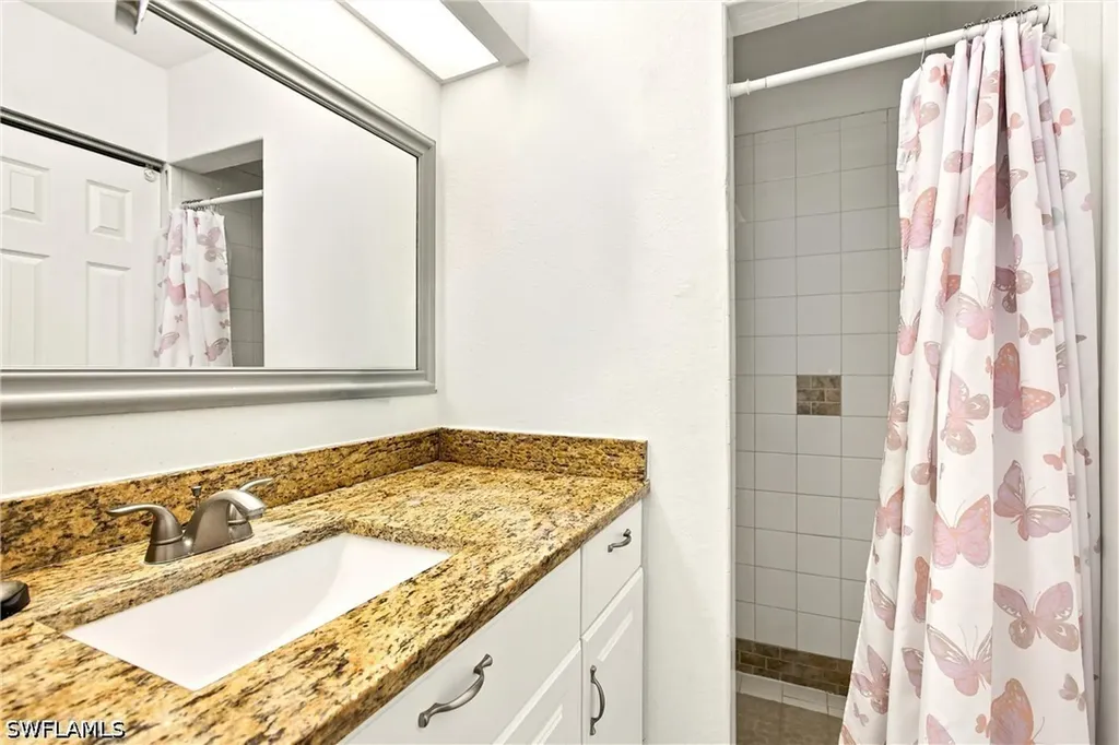4225 16th Street NE Naples FL 34120