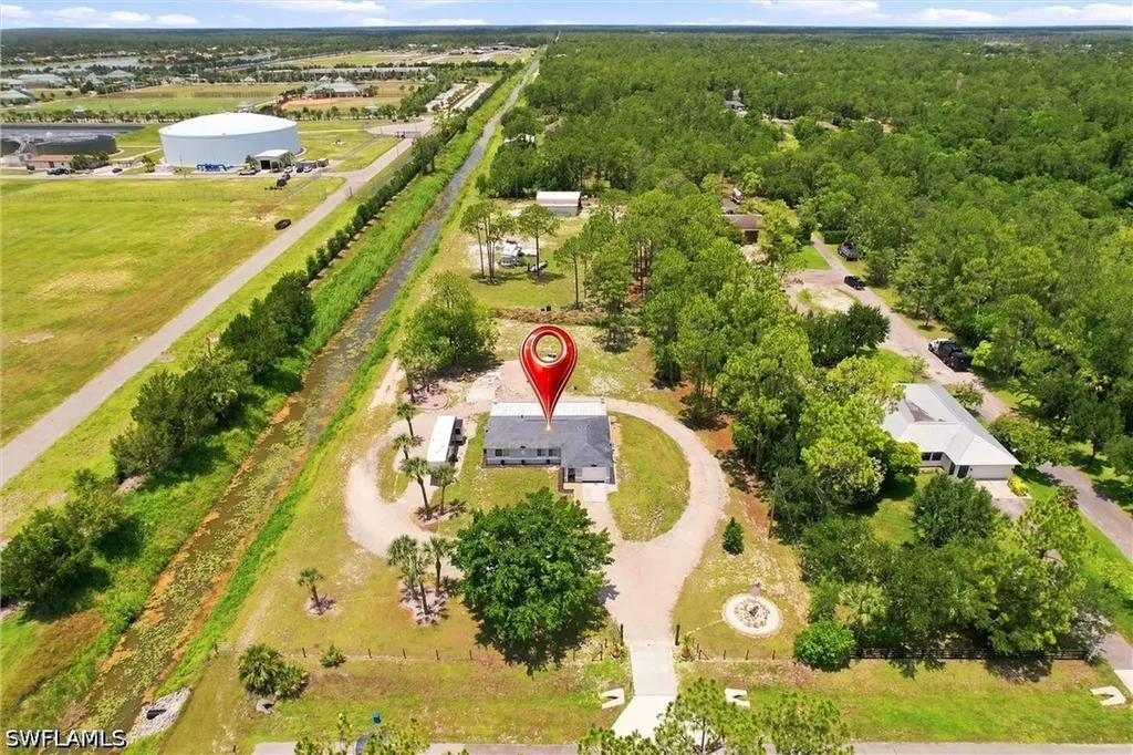 4225 16th Street NE Naples FL 34120