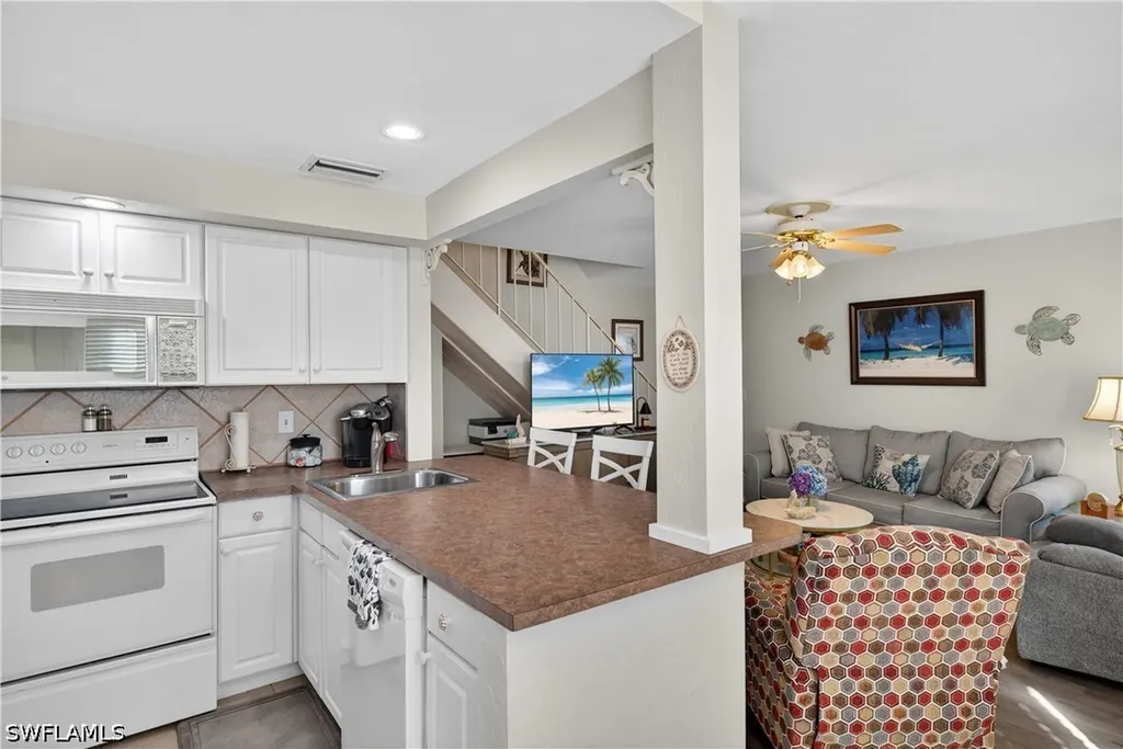 3301 Prince Edward Island Circle Fort Myers FL 33907
