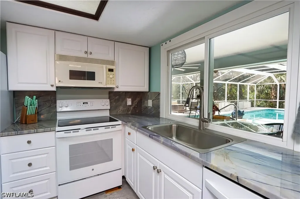 27165 Edenbridge Court Bonita Springs FL 34135