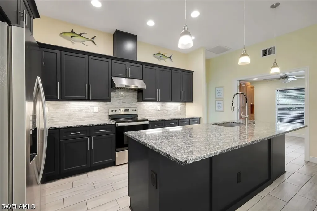 27741 S Roslin Place Bonita Springs FL 34135