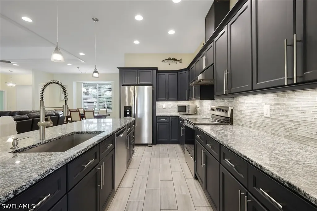 27741 S Roslin Place Bonita Springs FL 34135