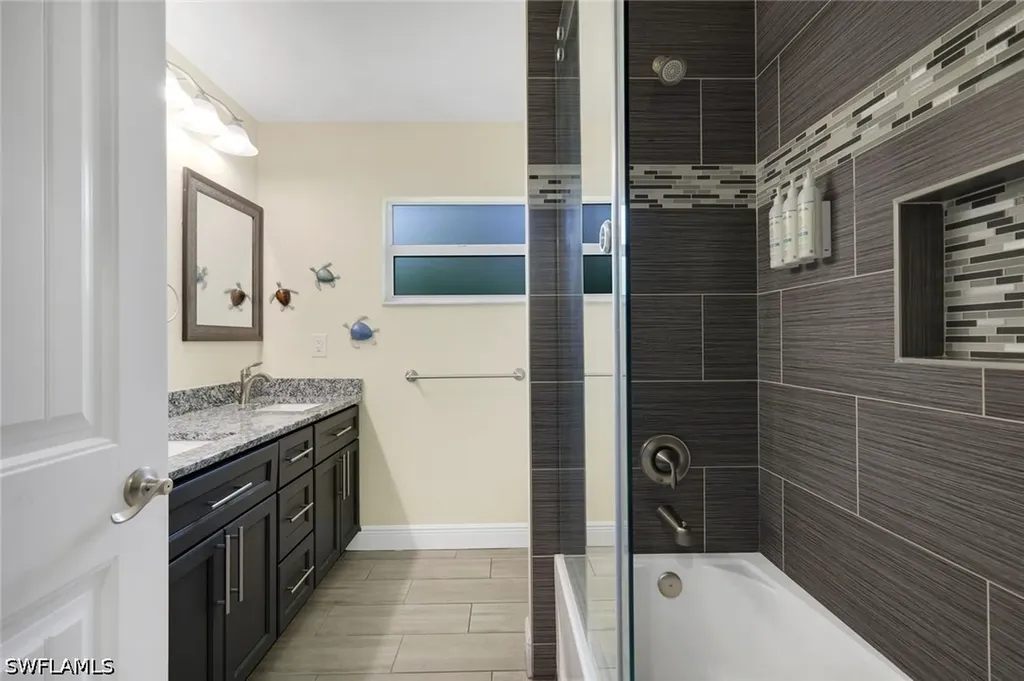 27741 S Roslin Place Bonita Springs FL 34135