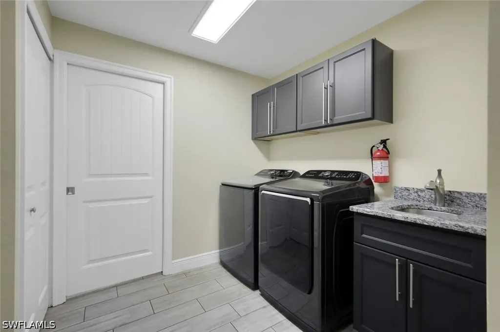 27741 S Roslin Place Bonita Springs FL 34135