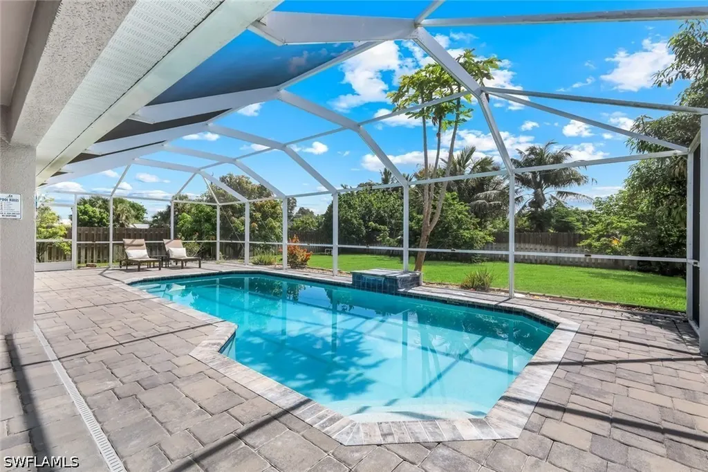 27741 S Roslin Place Bonita Springs FL 34135