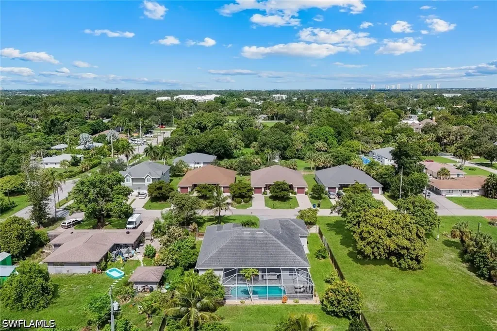 27741 S Roslin Place Bonita Springs FL 34135