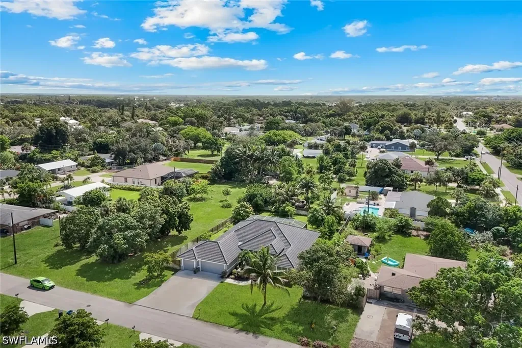 27741 S Roslin Place Bonita Springs FL 34135