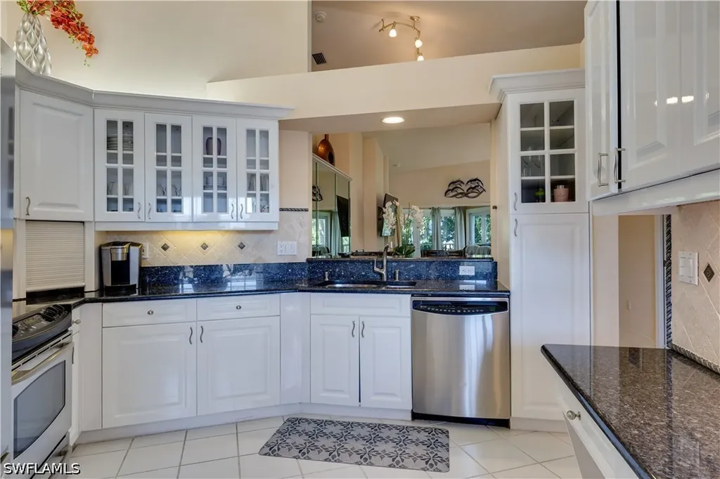 8420 Excalibur Circle Naples FL 34108
