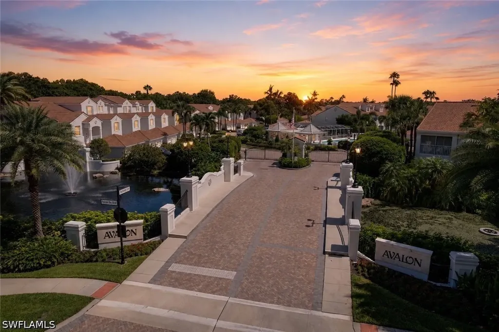 8420 Excalibur Circle Naples FL 34108