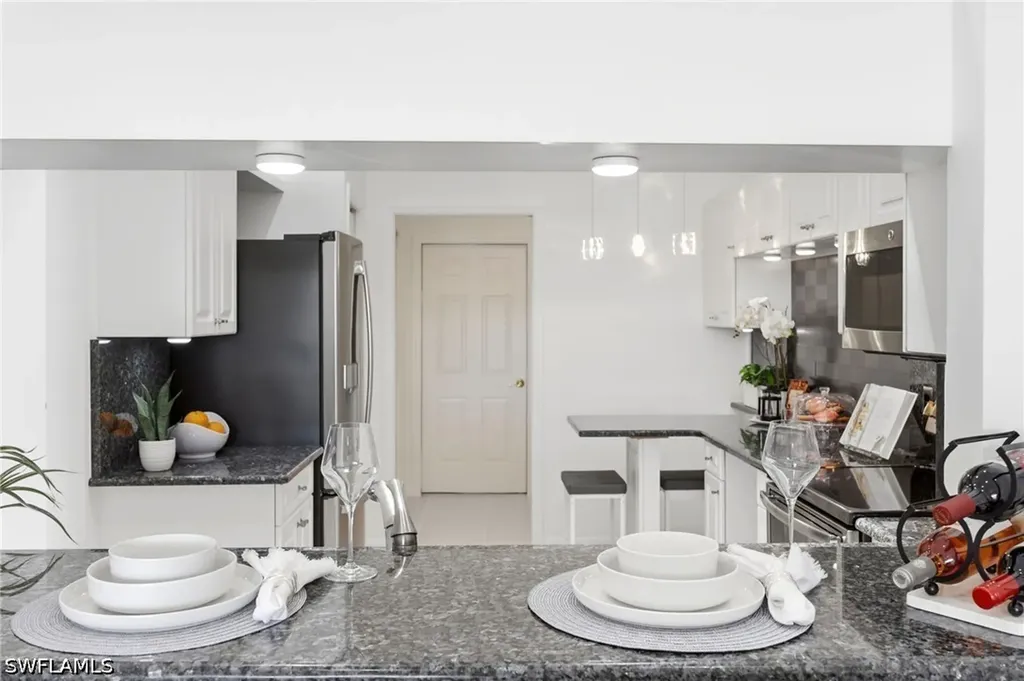 297 Stella Maris Drive S Naples FL 34114