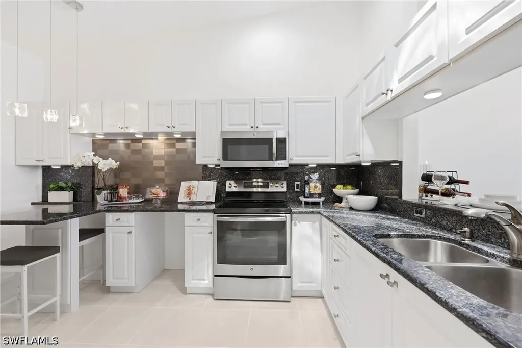 297 Stella Maris Drive S Naples FL 34114