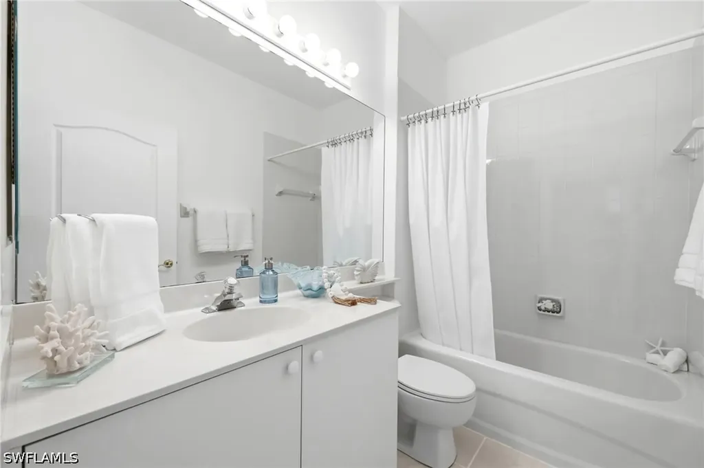 297 Stella Maris Drive S Naples FL 34114