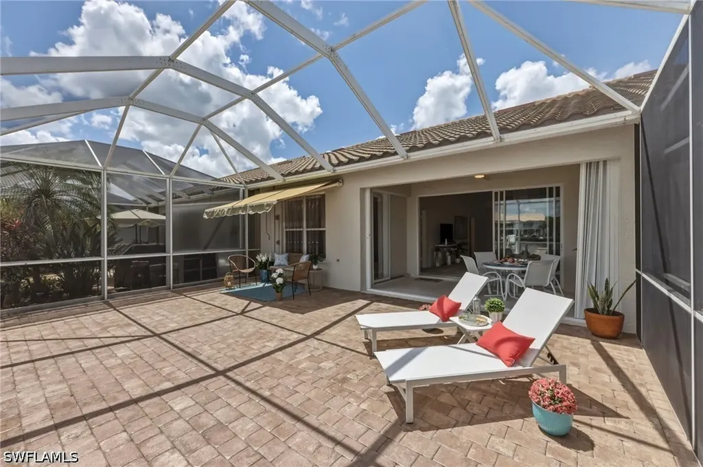 297 Stella Maris Drive S Naples FL 34114