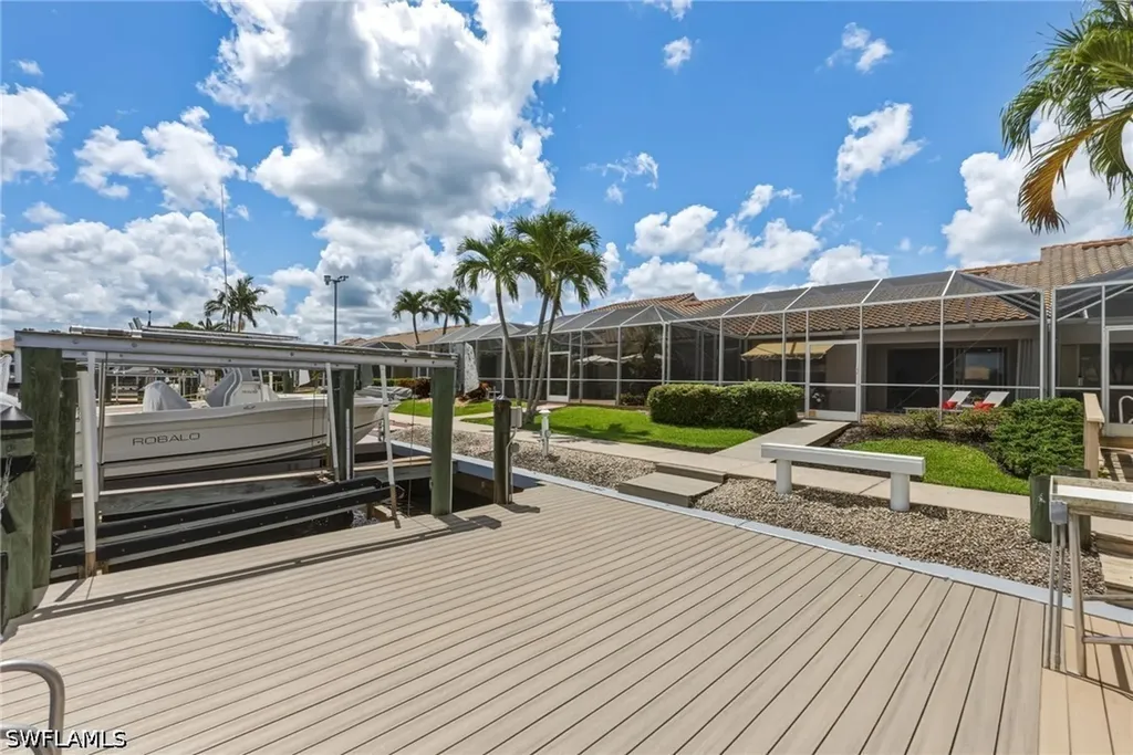 297 Stella Maris Drive S Naples FL 34114