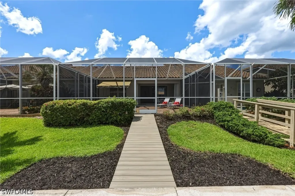 297 Stella Maris Drive S Naples FL 34114