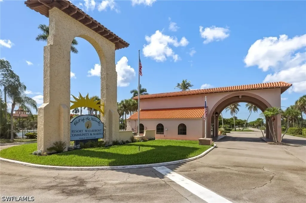 297 Stella Maris Drive S Naples FL 34114