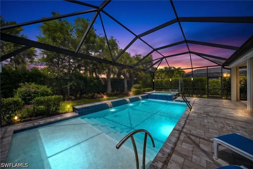 Naples FL, 8884 Scarlotti Place