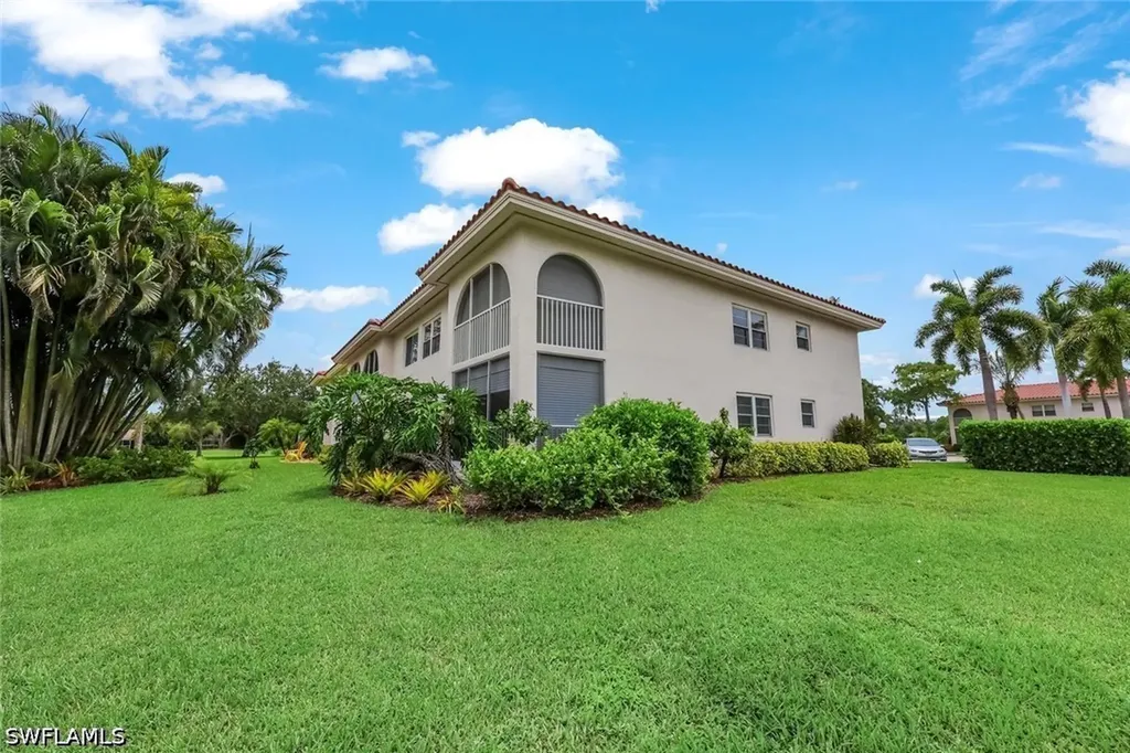 1056 Forest Lakes Drive Naples FL 34105