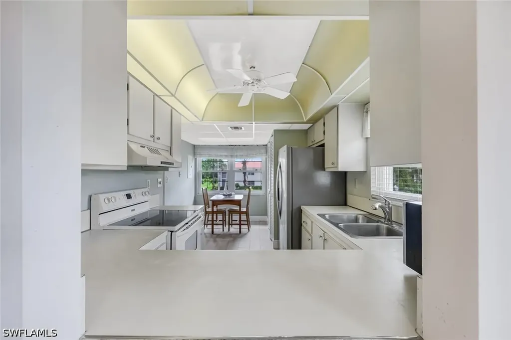 1056 Forest Lakes Drive Naples FL 34105