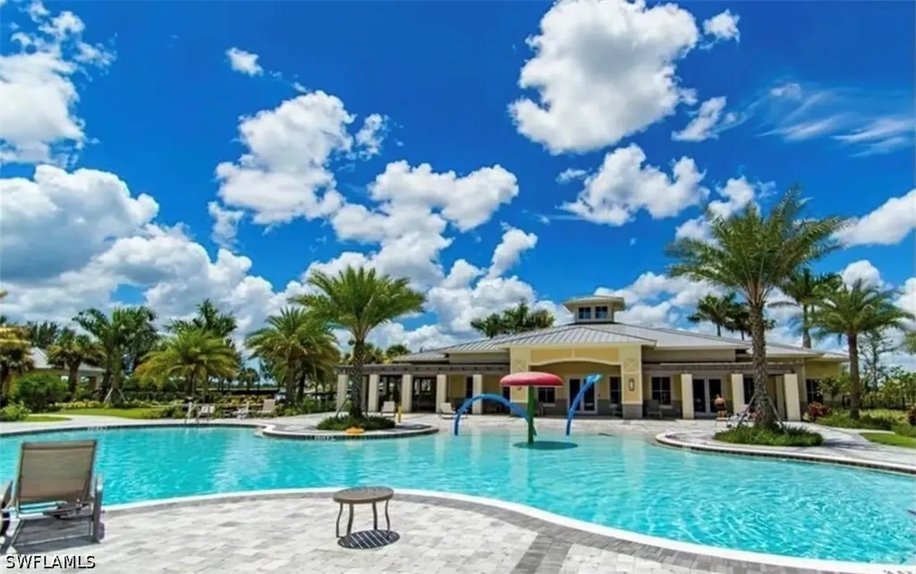 2833 Citrus Street Naples FL 34120