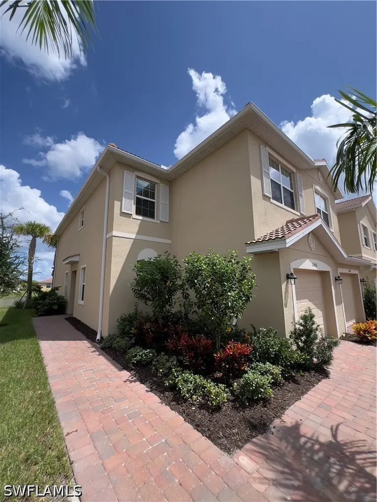 2806 Blossom Way Naples FL 34120