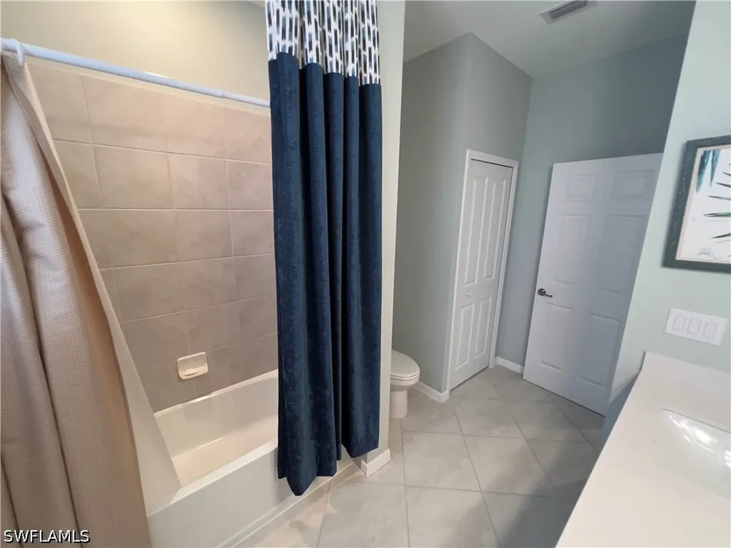 2806 Blossom Way Naples FL 34120