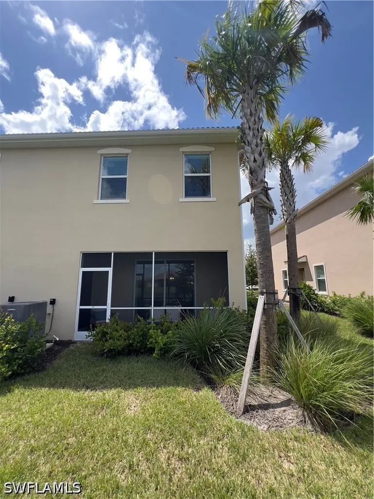 2806 Blossom Way Naples FL 34120