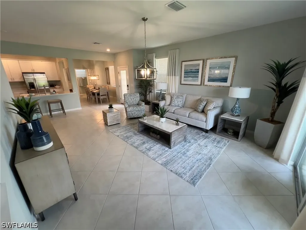 2806 Blossom Way Naples FL 34120