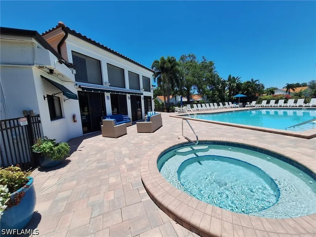 551 Beachwalk Circle Naples FL 34108
