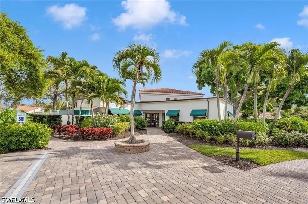 551 Beachwalk Circle Naples FL 34108