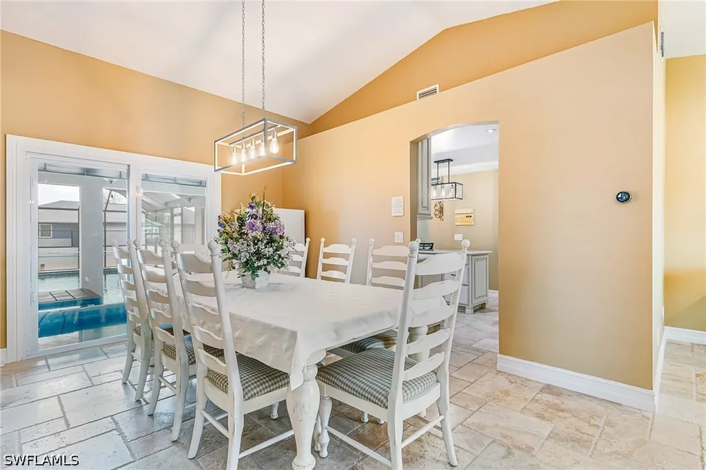 401 Candlewick Circle E Lehigh Acres FL 33936