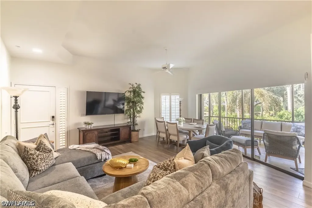 651 10th Avenue S Naples FL 34102