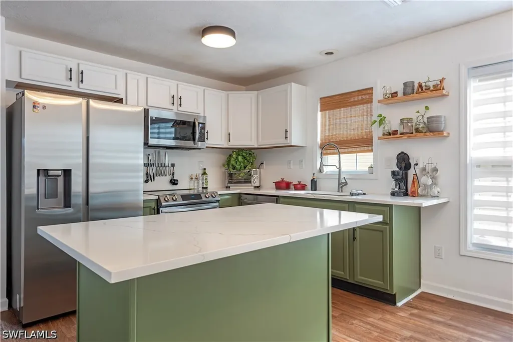 481 Leawood Circle Naples FL 34104