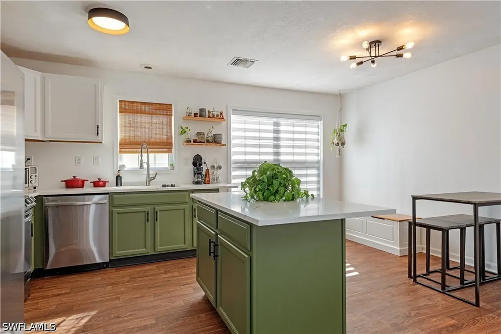 481 Leawood Circle Naples FL 34104