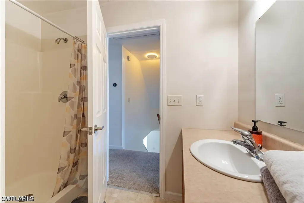 481 Leawood Circle Naples FL 34104